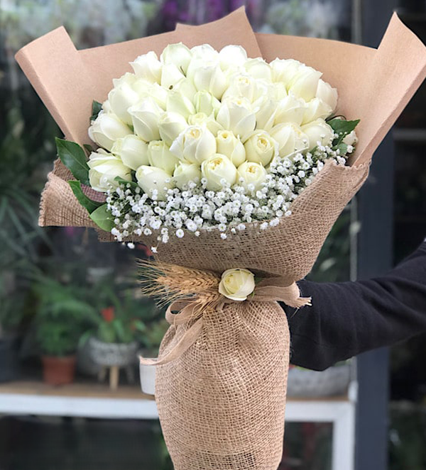 50'li Beyaz Gül Buketi